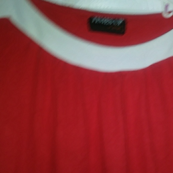 Red and white dress - Picture 3 of 3